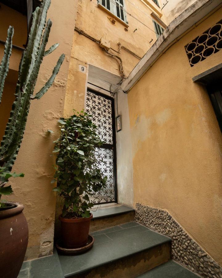 Sui Tetti, Caressa De Mae Apartment Bordighera Exterior photo